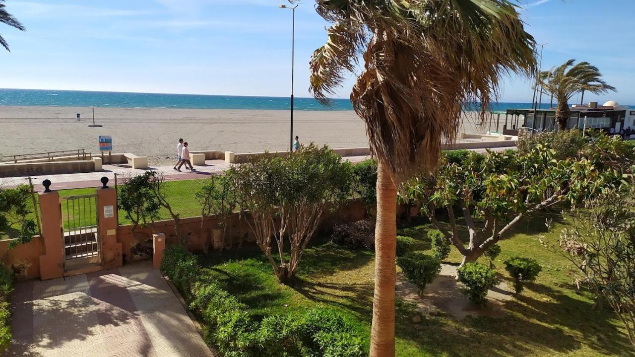 Atractivo Apartamento En La Playa Con Parking Roquetas de Mar Buitenkant foto